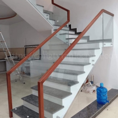 Cầu Thang Gỗ Kính Cường Lực Tay Vuông Giá Tại Xưởng